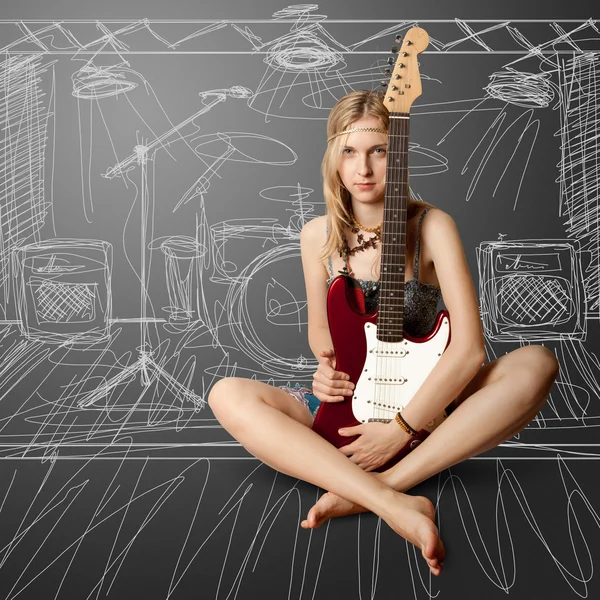 Gitar ile kız — Stok fotoğraf