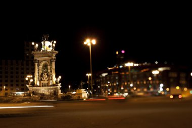 Barcelona'da plaza España'nın üzerinde çeşme