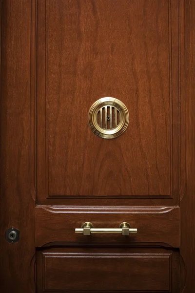 Drzwi drewniane z bliska — Zdjęcie stockowe