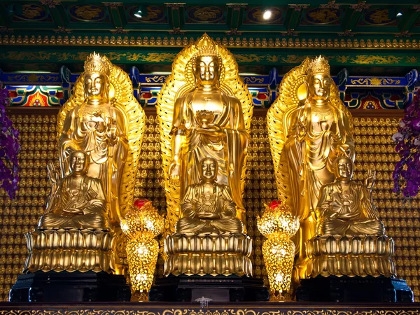 Άγαλμα του Βούδα στο ναό, στην Ταϊλάνδη — Φωτογραφία Αρχείου