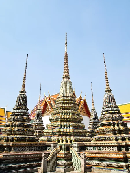 Pagoden vid wat pho tempel, bangkok thialand — Stockfoto