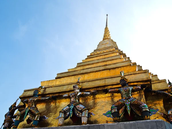 Heykeli nöbet, pagoda wat phra kaew Bangkok, Tayland. — Stok fotoğraf