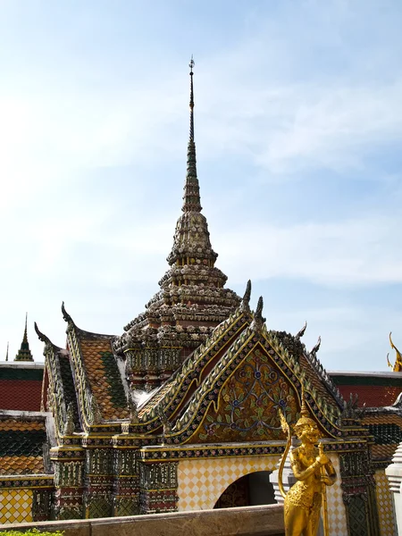 Пагода в Большом дворце Ват Пхра Кеу — стоковое фото