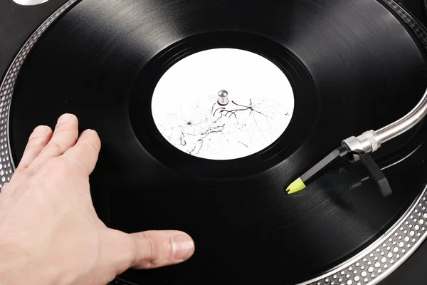 DJ scratching vinyl záznam — Stock fotografie