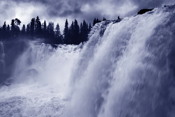 Wasserfall in Schweden — Stockfoto