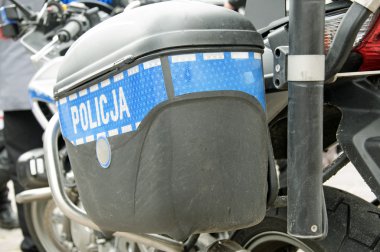 Lehçe polis işareti
