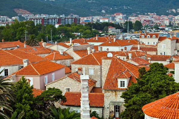 Die dächer der altstadt budva, montenegro — Stockfoto