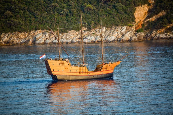 Starożytne stary statek, dubrovnik, coatia — Zdjęcie stockowe