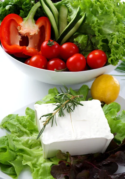 Mediteranian salad on a white restaurant table 2 — Stock Photo, Image