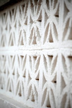 Beyaz beton çit
