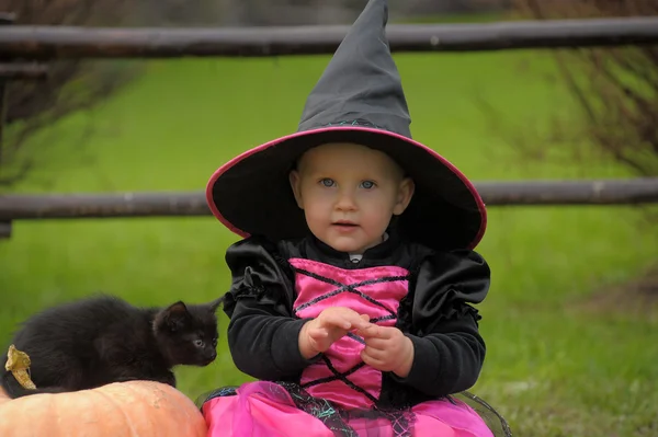 Pequena bruxa — Fotografia de Stock