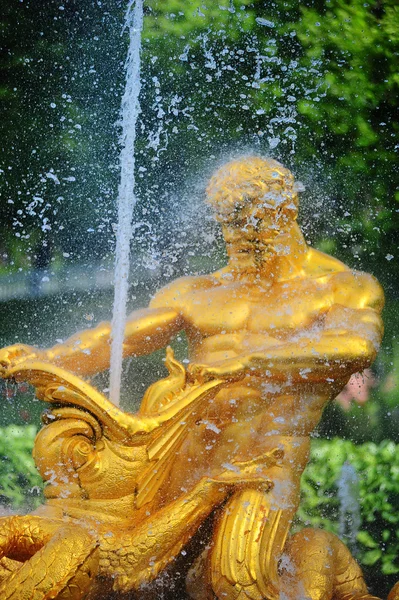 Fontana di Tritone, Peterhof — Foto Stock