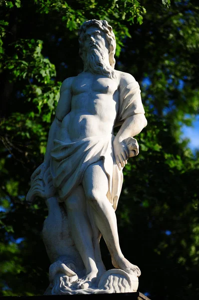 Statue in Peterhof, St.Petersburg — Stock Photo, Image