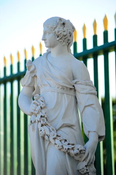 Statua a Peterhof, San Pietroburgo — Foto Stock