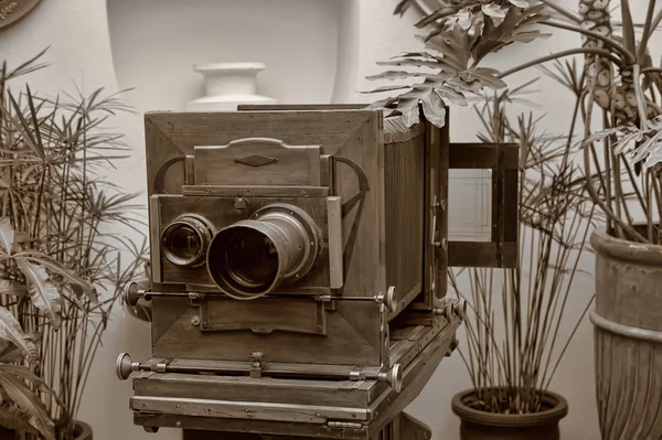 Grande velha câmera — Fotografia de Stock