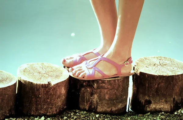 Сандлз і красиві ноги Стокове Фото