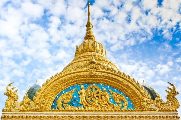 タイ風建築の上部 — ストック写真
