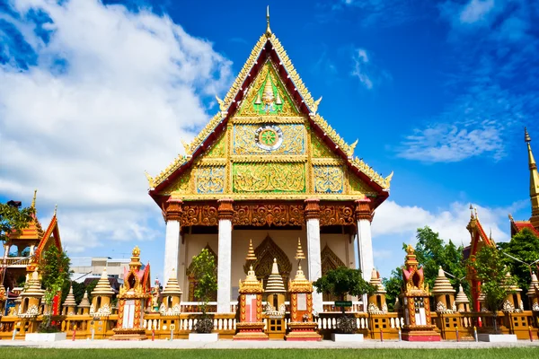 Kerk van Thaise tempel in Noord-Oosten van thailand — Stockfoto