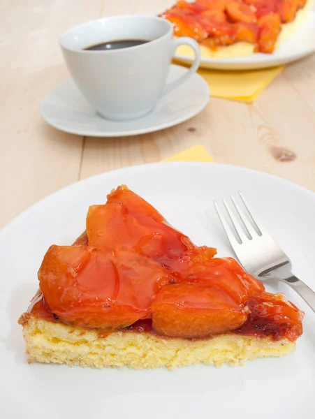 Cake With Apricots — Stock Photo, Image