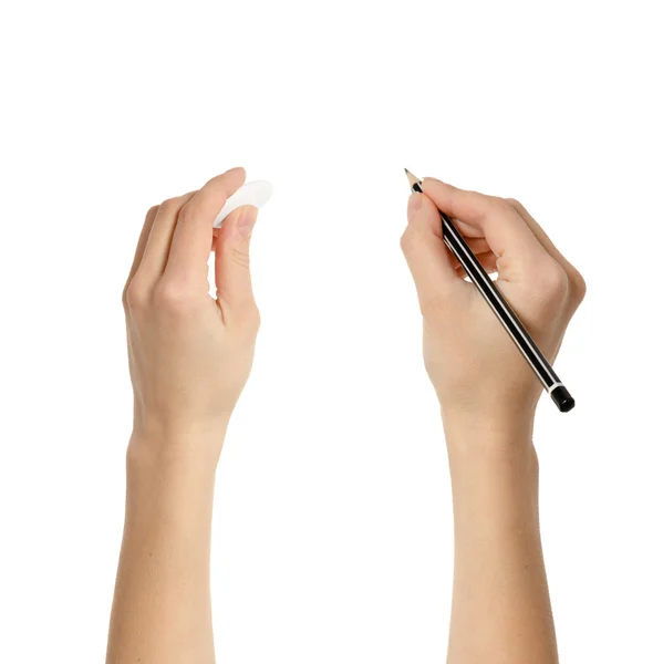 Mänskliga händer med blyertspenna och suddgummi gummi — Stockfoto