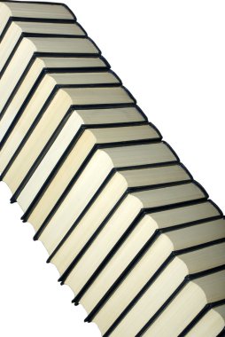 Beyaz arka plan üzerinde izole eski klasik kitap'ın yüksek yığını.