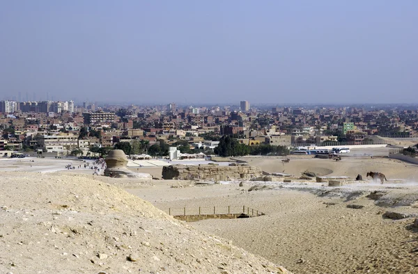 Paisaje urbano de El Cairo desde el punto cerca de Sphinx . —  Fotos de Stock