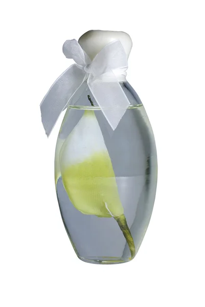 Flacon avec huile aromatique et décoration isolé sur fond blanc — Photo