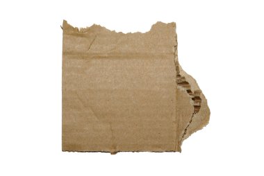 Beyaz arka plan üzerinde izole kahverengi karton parçası.