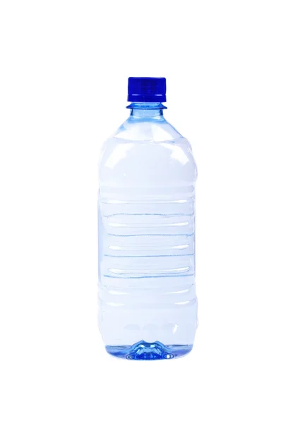 Bottiglia blu di acqua minerale isolata su fondo bianco . — Foto Stock