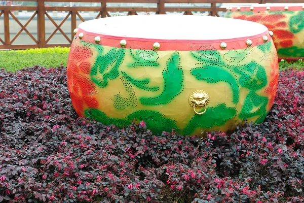 Bahçede drum — Stok fotoğraf