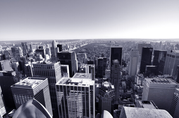 View of midtown Manhattan with landmark buildings in New York City.