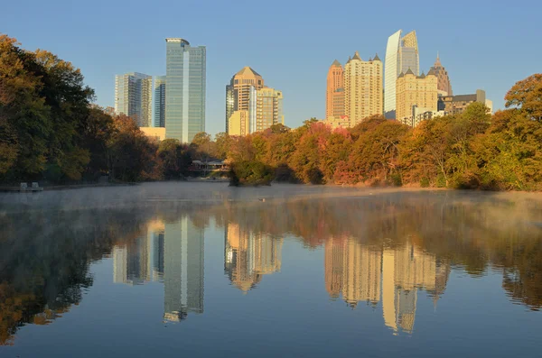 Atlanta skyline reflecties — Stockfoto