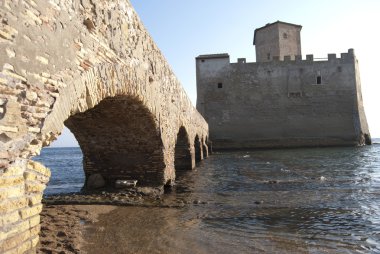 Torre astura Kalesi