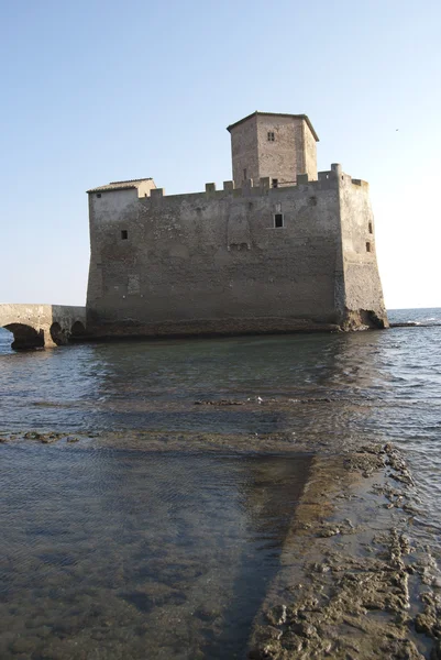 Castillo histórico en el mar —  Fotos de Stock