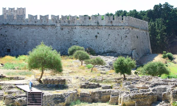 Castillo de los Caballeros en la isla de Rodas, Grecia — Foto de Stock