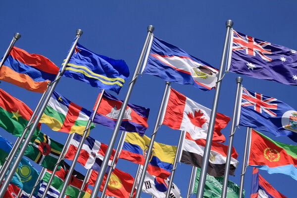 Канада и Британское Содружество и национальные флаги по всему миру

