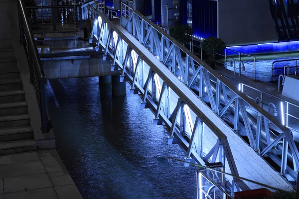 Blaulichtbrücke — Stockfoto