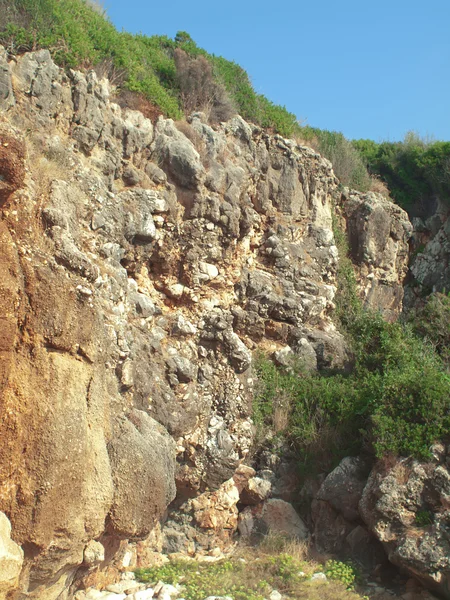Sopečné horniny v kefalonia, Řecko — Stock fotografie