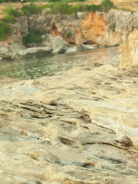 Costa rochosa de Scala em Kefalonia, Grecia — Fotografia de Stock