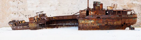 Wreck ship in Zante beach — Stock Photo, Image