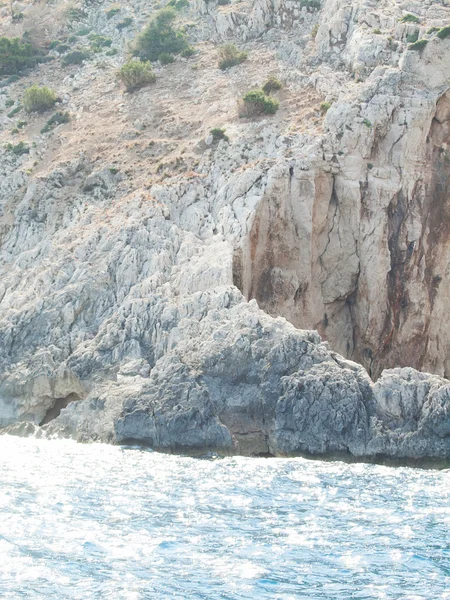 Witte rotsachtige kustlijn van zante, Griekenland — Stockfoto
