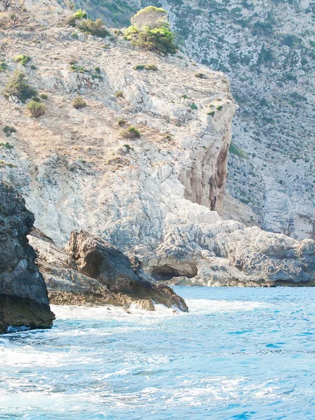 Rock kusten i zante, Grekland — Stockfoto