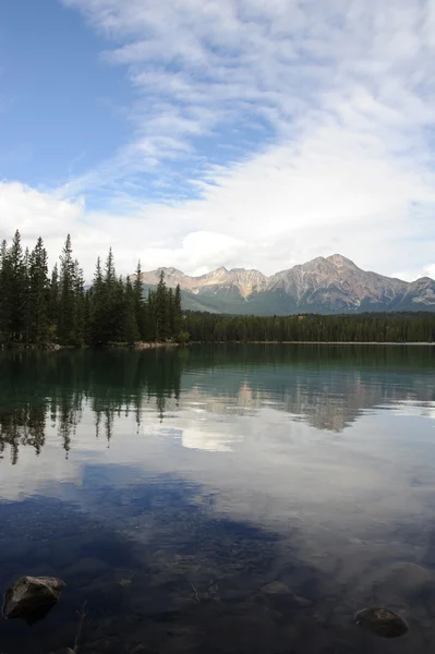 Lake beauvert, Kanada — Stockfoto