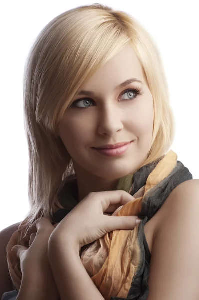 Portrét blondýnka s krásnou šálu — Stock fotografie