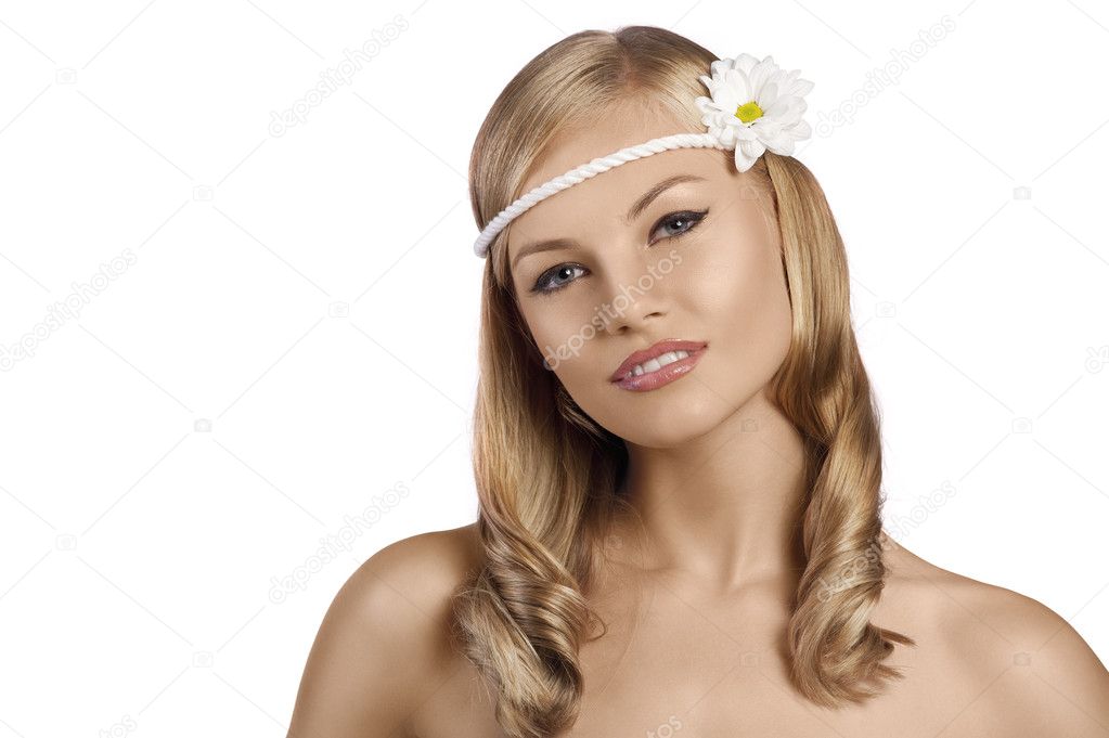 Portrait of old fashion shot of blond girl with daisy
