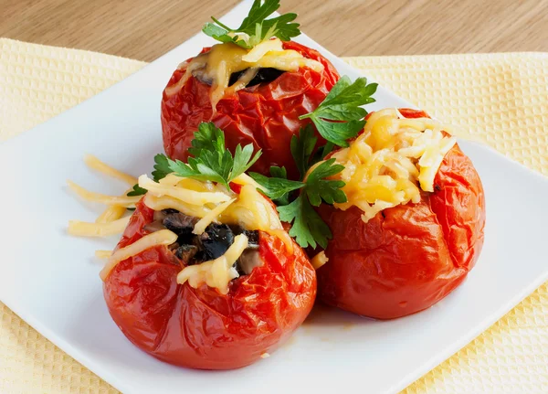 Bakas fyllda tomater — Stockfoto