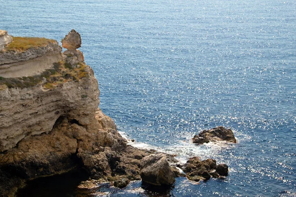 Rocky cliffs, the Black Sea coast — Stock Photo, Image