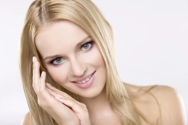 Young pretty woman with beautiful blond hairs — Stock Photo, Image