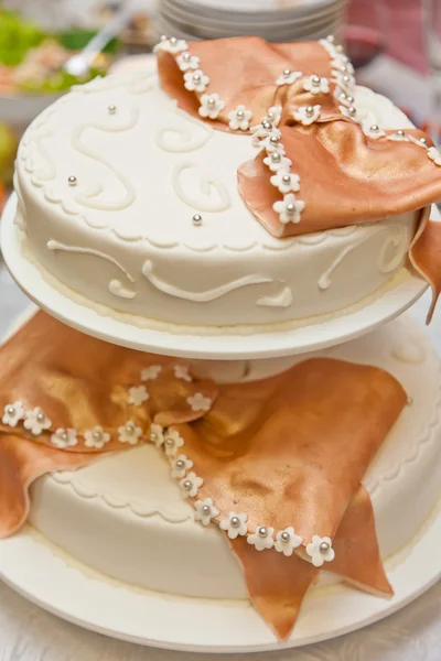 Свадебный пирог — стоковое фото