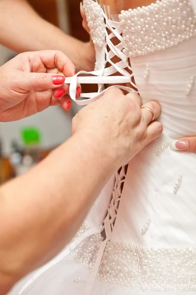 Preparação da noiva para o casamento — Fotografia de Stock